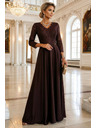 numoco AMBER Elegantes langes Spitzenkleid mit Ausschnitt - Schokolade