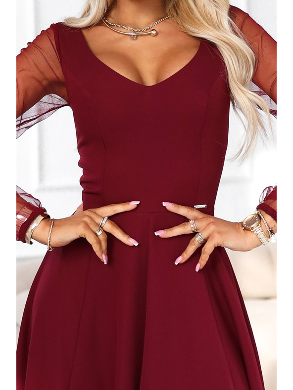 numoco LORETTA einzigartiges langes Kleid mit Tüllärmel und Ausschnitt - Weinrot