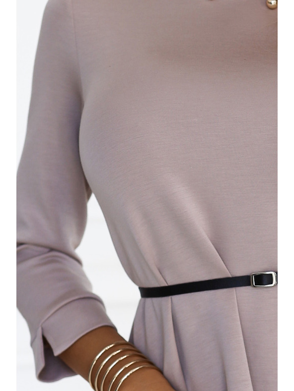 numoco Klassisches Trapezkleid mit schwarzem Gürtel - Beige