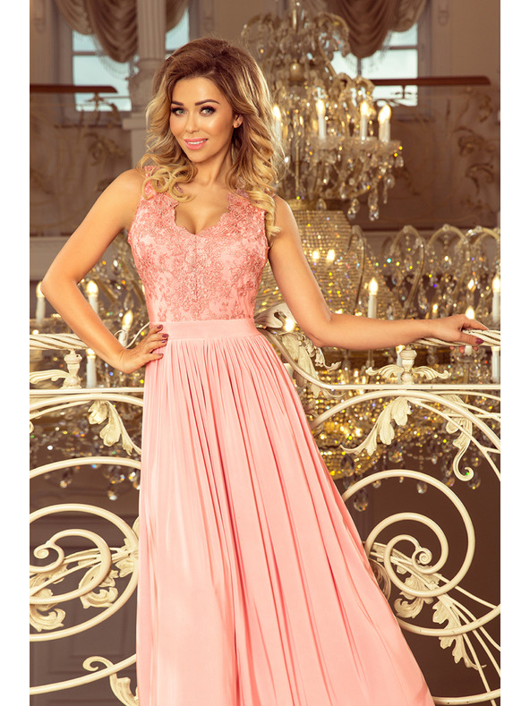 numoco LEA langes Kleid mit besticktem Ausschnitt - rosa