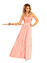numoco LEA langes Kleid mit besticktem Ausschnitt - rosa