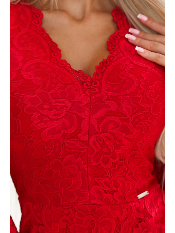 numoco Langärmeliges Kleid mit Spitzenausschnitt - Rot Numoco