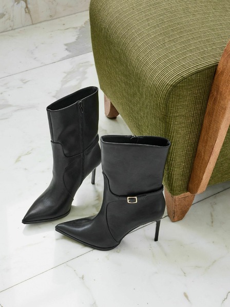 Orsay Schwarze Damenstiefelette mit Sohle ORSAY