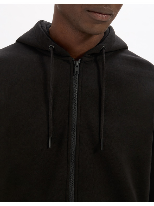 Celio Schwarzer Herren-Basic-Kapuzenpullover Celio Fethree