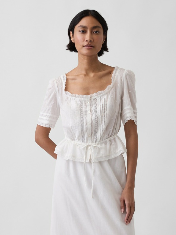 GAP Top mit Spitze GAP