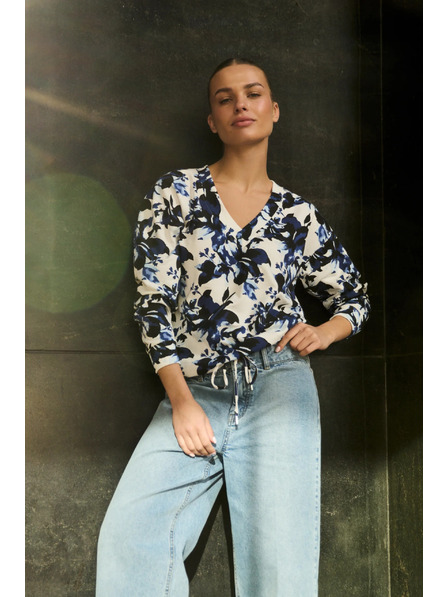 Moodo V-Neck Floral Hoodie White Moodo