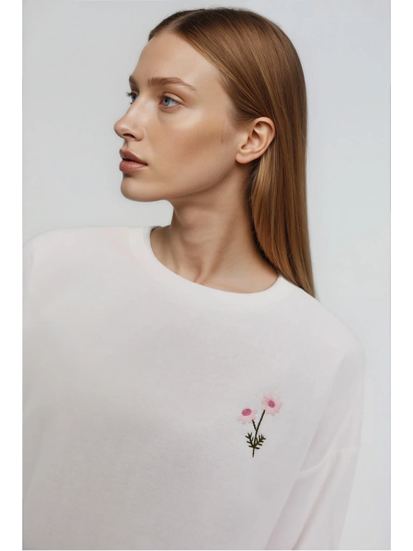 Moodo Bluse mit bestickter Blume weiß Moodo