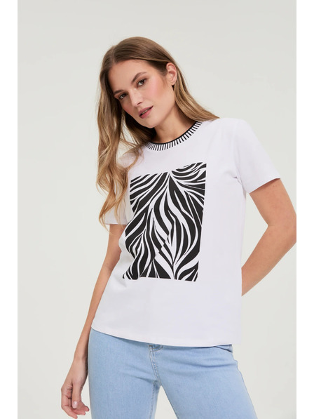 Moodo White T-Shirt with Print by Moodo