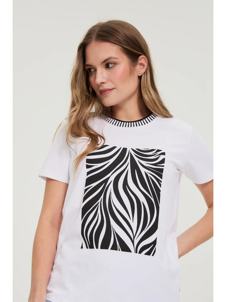 Moodo White T-Shirt with Print by Moodo