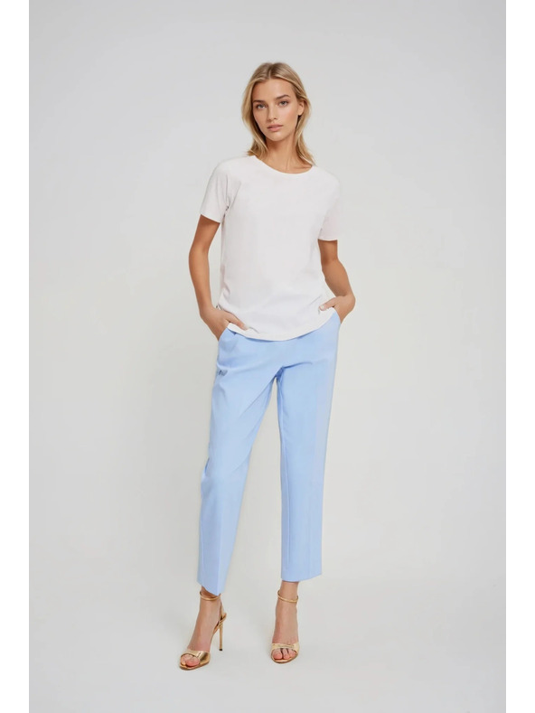 Moodo Weiße Bluse mit dekorativen Knöpfen Moodo