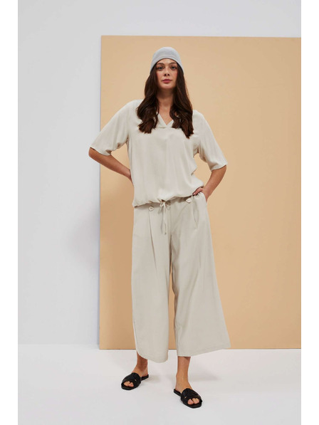 Moodo Sandbraunes Hemd Moodo mit Taillenbindung und V-Ausschnitt