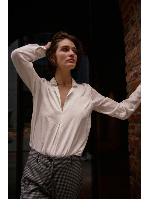 Moodo Glatte Viskose-Bluse weiß Moodo