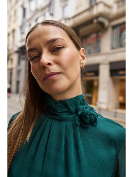 Moodo Grüne Bluse mit Blüte Moodo