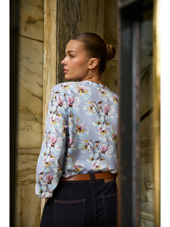 Moodo Hellblaue Viskose-Bluse Moodo