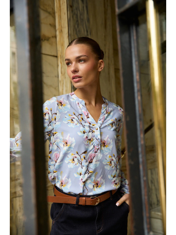 Moodo Hellblaue Viskose-Bluse Moodo