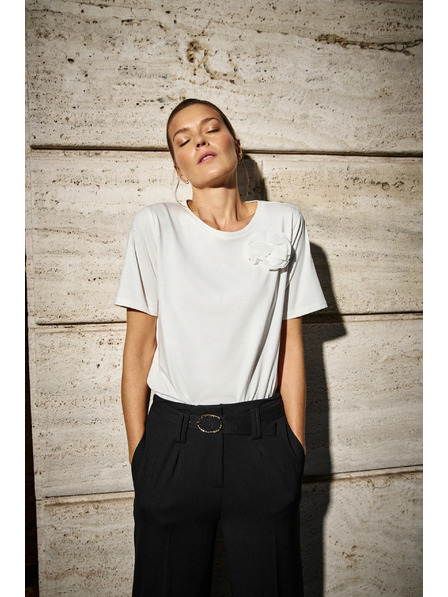 Moodo Weißes T-Shirt mit Blumenmotiv Moodo