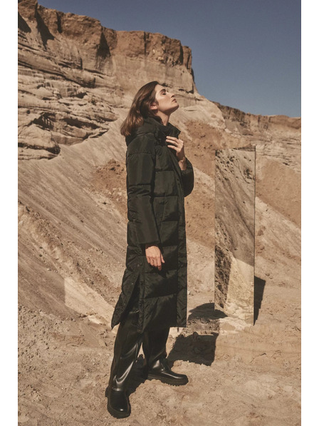 Moodo Gesteppte Jacke mit Kapuze schwarz Moodo