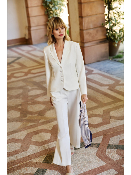 Moodo Kurzes Sakko mit Knopfverschluss weiß Moodo