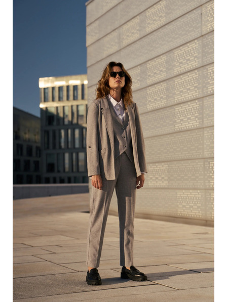 Moodo Sakko mit hochgekrempelten Ärmeln grau Moodo