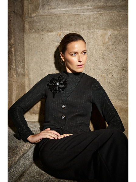 Moodo Weste mit dekorativen Knöpfen schwarz Moodo