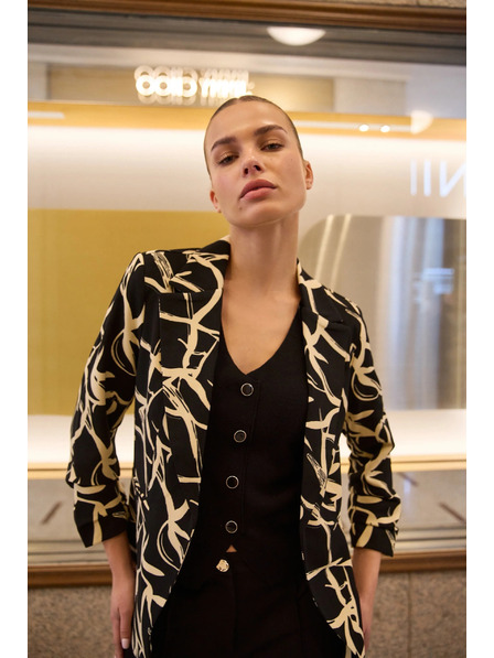 Moodo Blazer mit gerafftem 3/4-Arm in Schwarz von Moodo