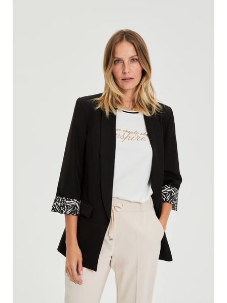 Moodo Schwarzer Blazer mit dekorativen Manschetten von Moodo