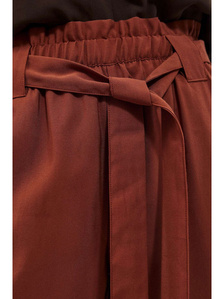 Moodo Viskose-Hose mit gerader Hosenbein von Moodo