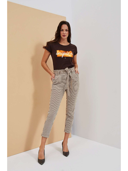 Moodo Gestreifte Hose mit Gürtel in der Taille von Moodo