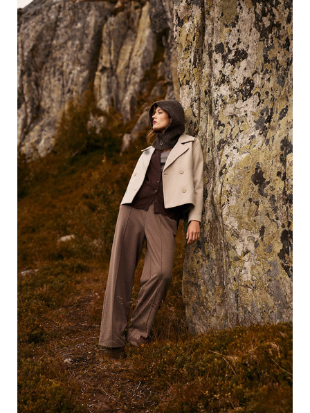 Moodo Braune Hose mit weiten Hosenbeine von Moodo