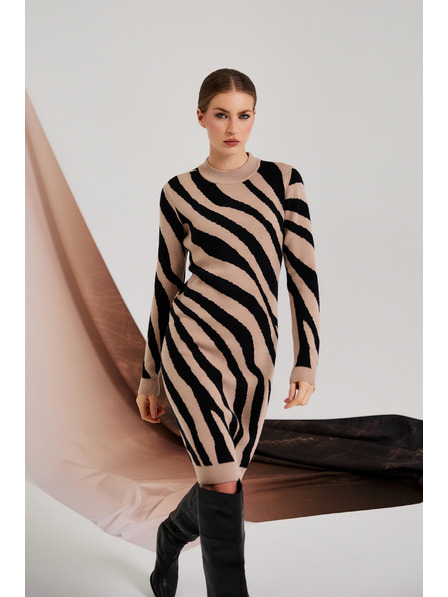 Moodo Figurbetonte beige Kleider Moodo