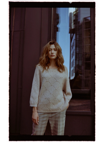 Moodo Beiger Pullover mit Perlen verziert Moodo