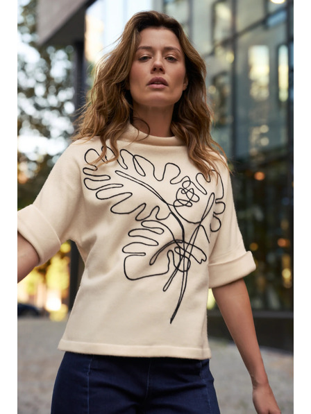 Moodo Beiger Pullover mit Applikation und kurzen Ärmeln Moodo