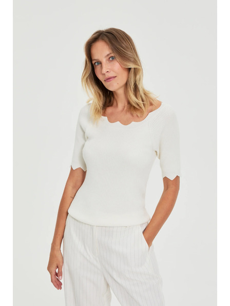 Moodo Figurbetonter weißer Pullover Moodo