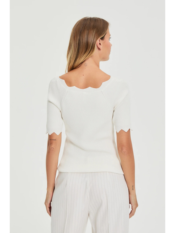 Moodo Figurbetonter weißer Pullover Moodo