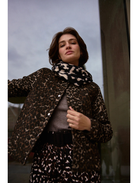 Moodo Cremefarbener Schal mit Leopardenmuster Moodo