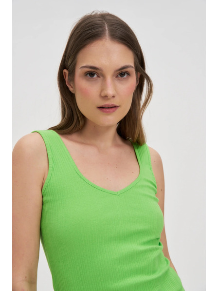 Moodo Grünes geripptes Top Moodo