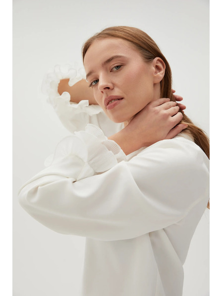 Moodo Weißes Hemd mit Volants an den Ärmeln von Moodo
