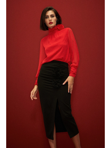 Moodo Elegante Bluse mit dekorativer Rose rot Moodo