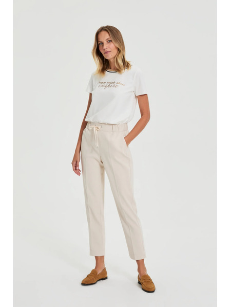 Moodo Beigefarbene Hose mit Falten Moodo