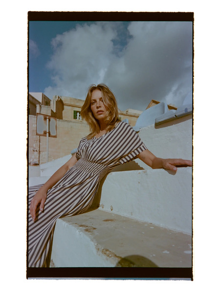 Moodo Viskose-Kleid in Streifen dunkelblau Moodo