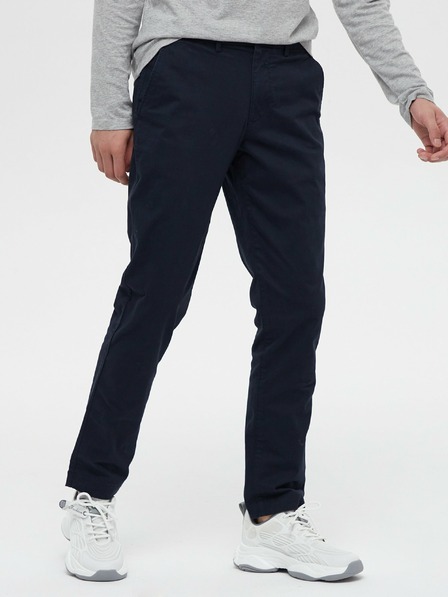 GAP Slim Khakihose GAP