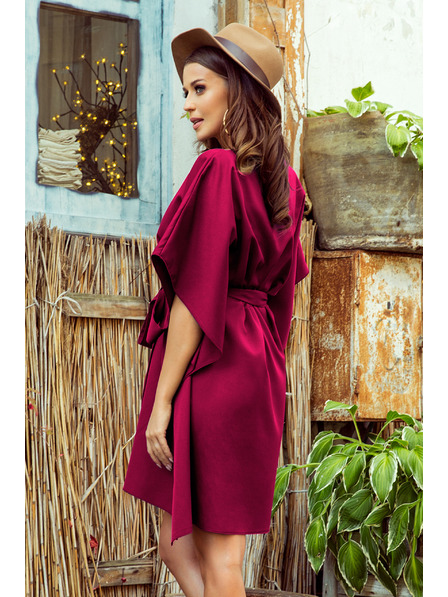 numoco SOFIA Schmetterlings-Kleid mit Taillenbindung - weinrot