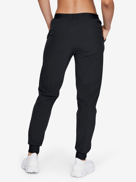 Under Armour Damen-Sporthose Under Armour Sport Woven Storm Pant