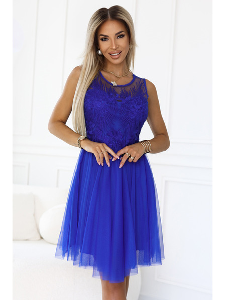 numoco 522-4 CATERINA Damenkleid mit Guipure und feinem Tüll - kornblumenblau