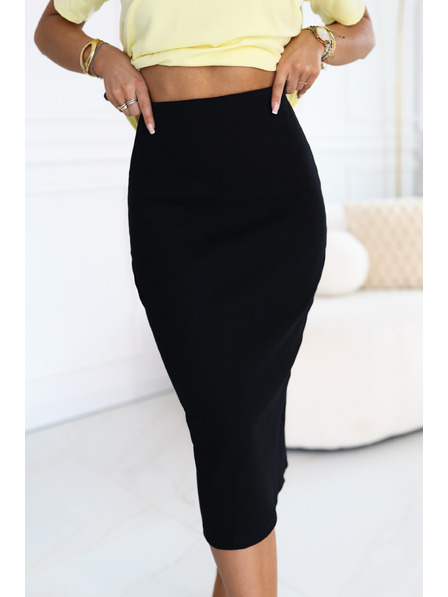 numoco basic Figurbetonter gestreifter Midi-Rock mit hoher Taille in Schwarz
