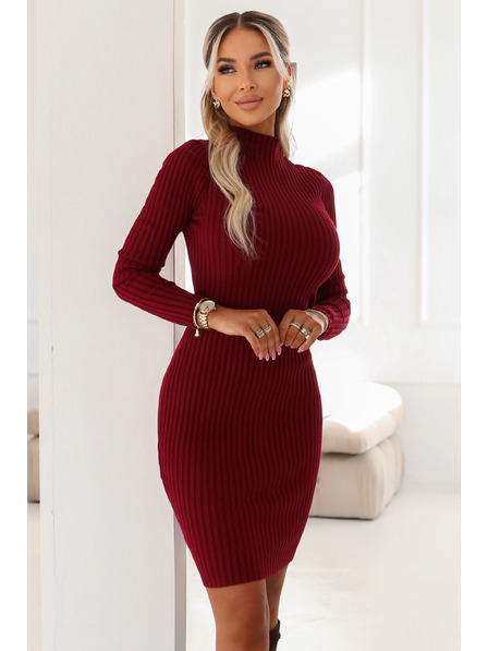 numoco basic Elegantes taillenbetontes Rollkragekleid, das die Silhouette schön hervorhebt - Weinrot