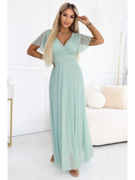 numoco basic MELANIA langes glänzendes Kleid mit Ausschnitt und Kurzarm - Pistazie