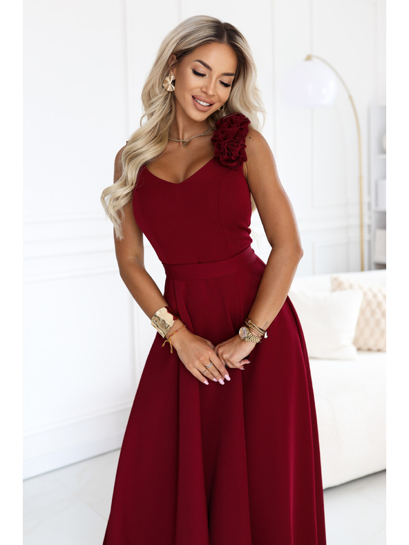 numoco Elegante Abend-Maxikleid mit Schlitz und Rosen - Bordeaux