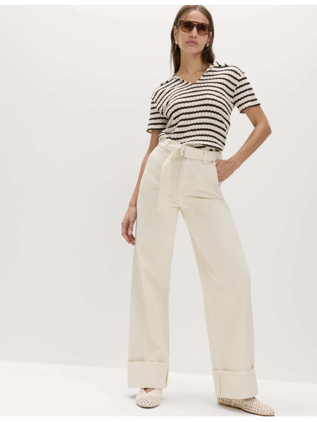 Marks & Spencer Jeans aus reiner Baumwolle mit Gürtel und weiten Beinen Marks & Spencer Creme