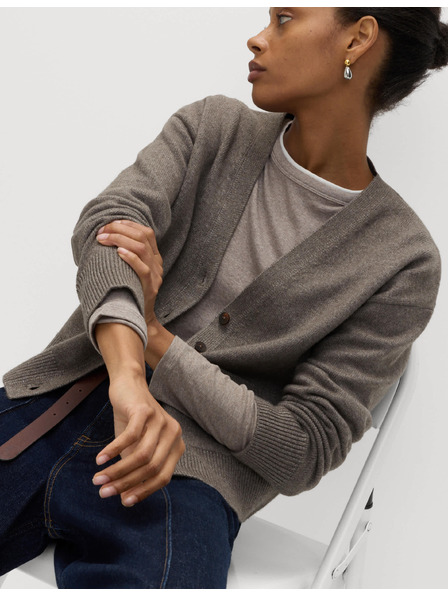 Marks & Spencer Strickjacke mit V-Ausschnitt aus luftiger Faser Marks & Spencer braun